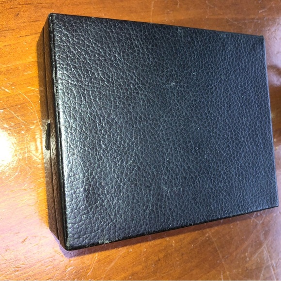 Club Room hankies and collar stays, The hankies are unused, stays gently used - Picture 4 of 7